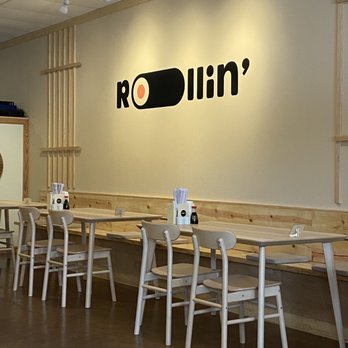 Sushi Rollin' - seating area - Sushi Bars Near Me - Garland, Texas