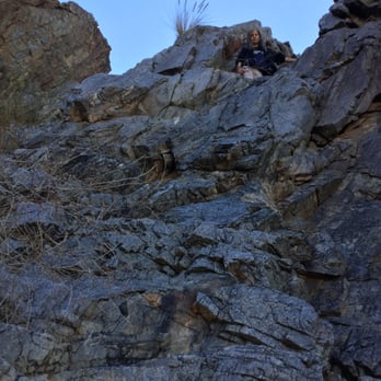 Piestewa Peak - Climbing up the face of the mountain is quite a fun challenge! - Parks Near Me - Phoenix, Arizona Piestewa Peak - Climbing up the face of the mountain is quite a fun challenge! - Parks Near Me - Phoenix, Arizona