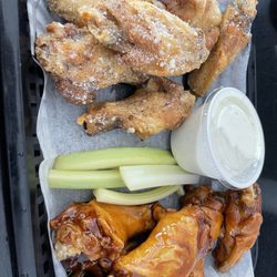 Lendys Cafe - Garlic Parmesan and teriyaki wings