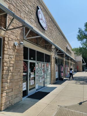 Ogi's European Bakery and Deli - Healthy Homemade Sandwiches, Cakes, Meals by null