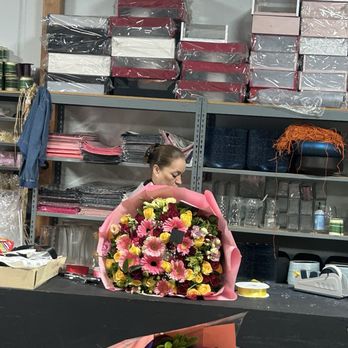 Diana's Flowers - Florists Near Me - Paramount, California Diana's Flowers - Florists Near Me - Paramount, California