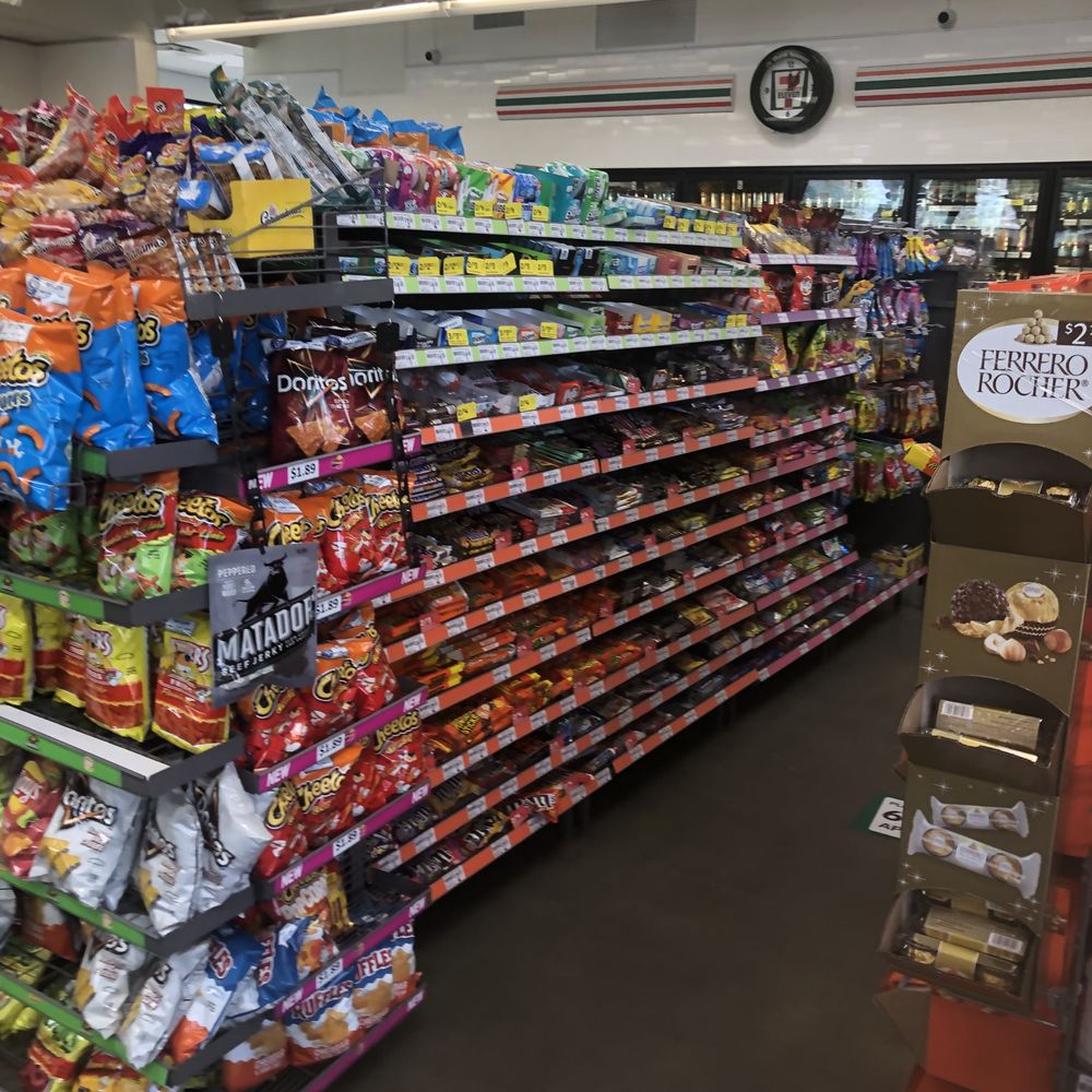 7-Eleven - a grocery store with a variety of snacks - Convenience Stores Near Me - Fresno, California