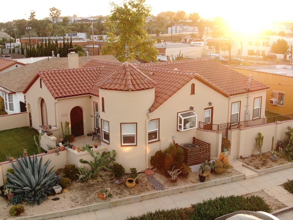 Slide of ANR Roofing