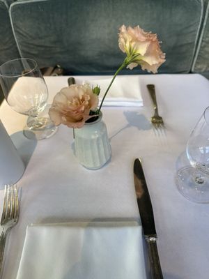 Roman and Williams Guild by null