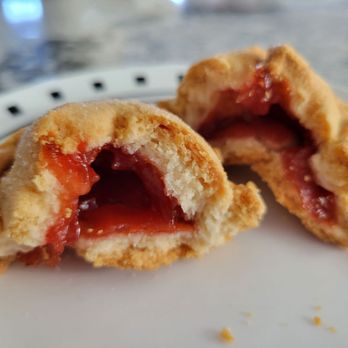 Pacitas Salvadorean Bakery - Guava cookies - Bakeries Near Me - San Francisco, California Pacitas Salvadorean Bakery - Guava cookies - Bakeries Near Me - San Francisco, California