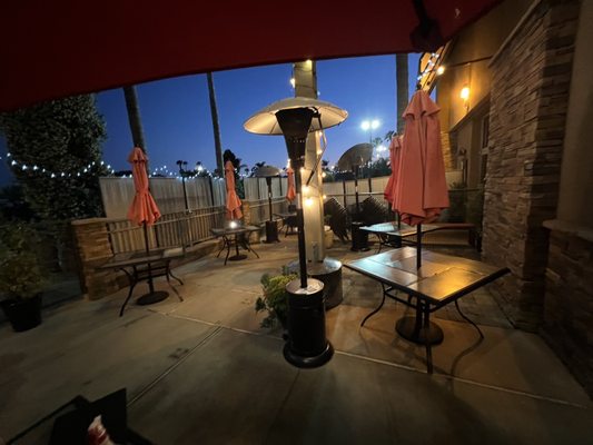 Red Table Restaurant by null