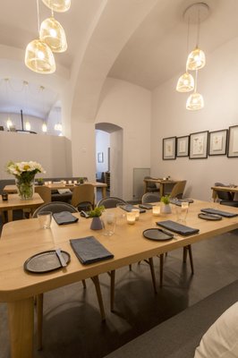 restaurant grace by null