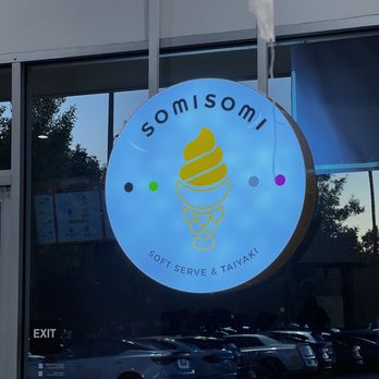 Somisomi - Front - Desserts Near Me - Sacramento, California