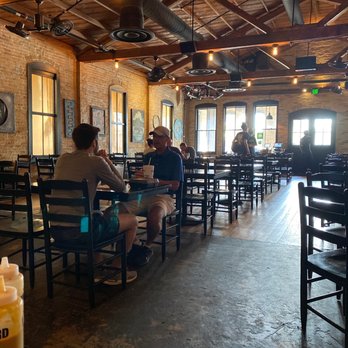 MOJO Hogtown Bar-B-Que - Restaurant - Barbeque Near Me - Gainesville, Florida