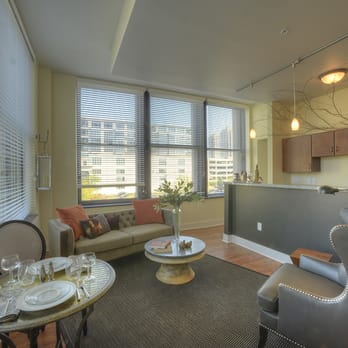 333 Penn Apartments - Model Unit Living Room - Apartments Near Me - Indianapolis, Indiana 333 Penn Apartments - Model Unit Living Room - Apartments Near Me - Indianapolis, Indiana