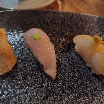 OMAKAI sushi - OMA Deluxe - Salmon, Albacore, Special Nigiri - Sushi Bars Near Me - Miami, Florida