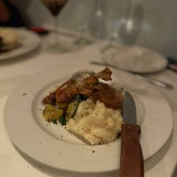 Drew's on Halsted - Duck Leg & Thigh Confit - YUM!