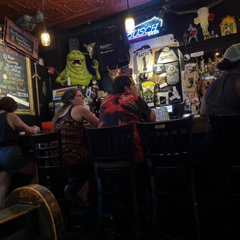 The Crow's Nest - Bar area - Breakfast & Brunch Near Me - Maplewood, Missouri The Crow's Nest - Bar area - Breakfast & Brunch Near Me - Maplewood, Missouri