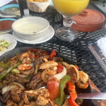 Azteca Mexican Restaurant - Mexican Near Me - Charlotte, North Carolina