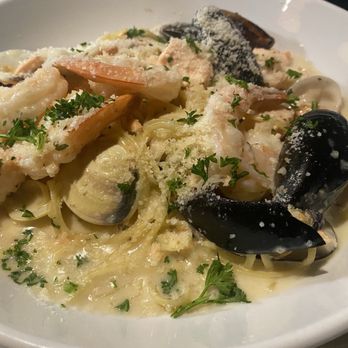 Dapper Dine & Lounge - Linguine Pescatore - Cocktail Bars Near Me - Riverside, California Dapper Dine & Lounge - Linguine Pescatore - Cocktail Bars Near Me - Riverside, California
