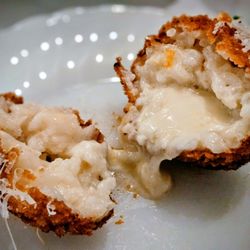 Veratina - Crispy rice balls - look at that cheese!