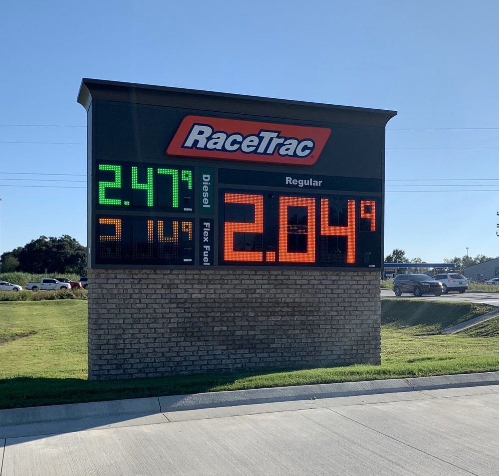 RACETRAC GAS STATION Updated June 2024 6011 Ambassador Caffery Pkwy