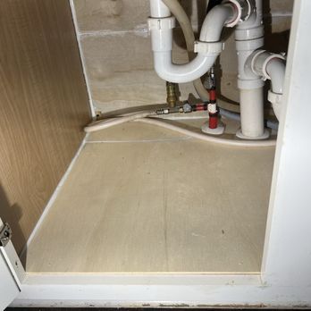 Handyman Ramirez General Construction & Repairs - Cabinet under the kitchen sink - Handyman Near Me