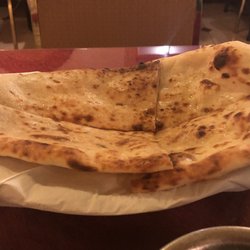 Taj Mahal Indian Cuisine - Chili naan