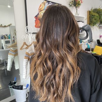 R17 Hair Lounge - Hair - Hair Salons Near Me - Harrison, New York R17 Hair Lounge - Hair - Hair Salons Near Me - Harrison, New York