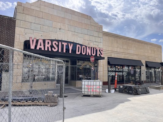 Varsity Donuts by null