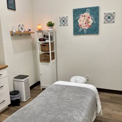 Restorative Kneadz - Treatment Room