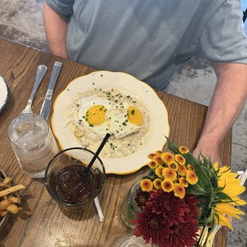 Ruthie's All-Day - Sausage Biscuit and Gravy with eggs - Barbeque Near Me - Arlington, Virginia Ruthie's All-Day - Sausage Biscuit and Gravy with eggs - Barbeque Near Me - Arlington, Virginia