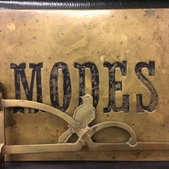 Modes - Antiques Textiles - Used, Vintage & Consignment Near Me - Brussels, BRU