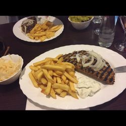 Olympia Grill Am Schillerplatz