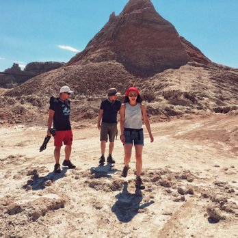 Badlands National Park - Saddle pass trail - Parks Near Me - Interior, South Dakota