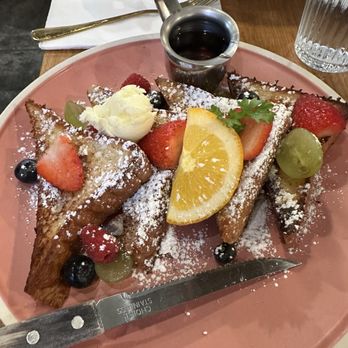 Sunny Side Breakfast - French toast - Breakfast & Brunch Near Me - Sacramento, California Sunny Side Breakfast - French toast - Breakfast & Brunch Near Me - Sacramento, California