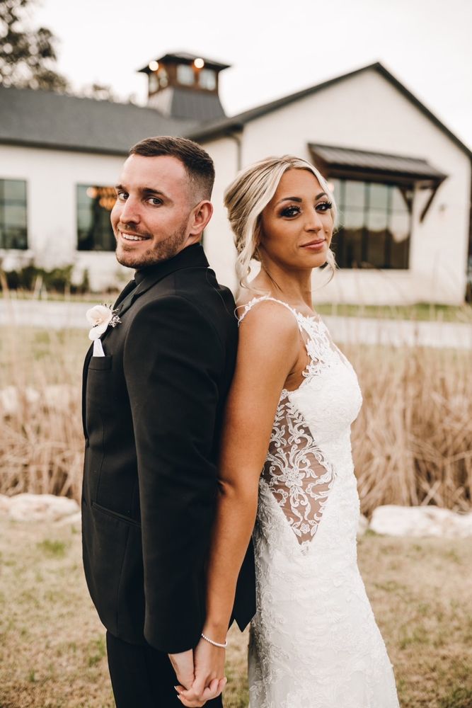 GIRL ON THE GLOW SATX Updated October 2024 30 Photos San Angelo