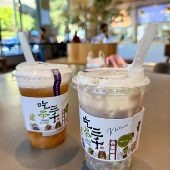 Chicha San Chen - Iced Peach Green Tea and Milk Taro with Taro Ball and Taro Paste - Bubble Tea Near Me - Berkeley, California Chicha San Chen - Iced Peach Green Tea and Milk Taro with Taro Ball and Taro Paste - Bubble Tea Near Me - Berkeley, California
