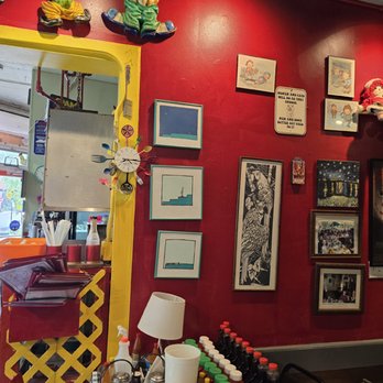 Pauline's - Check out the clock! - Diners Near Me - Chicago, Illinois