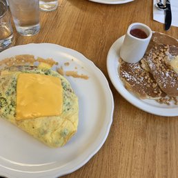 Broccoli and bacon omelette with American Cheese, peanut butter pancakes with strawberry jam syrup Broccoli and bacon omelette with American Cheese, peanut butter pancakes with strawberry jam syrup