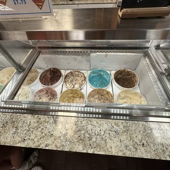 Plasko's Farm - Ice cream flavors August 2025 - Ice Cream & Frozen Yogurt Near Me - Trumbull, Connecticut