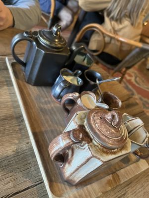 Dobra Tea West by null