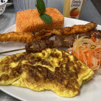 Thaily's - Yummy spicy shrimp.  Okay lemongrass beef.  Okay rice.  Yummy eggs and daikon/raddish. - Middle Eastern Near Me - Chandler, Arizona