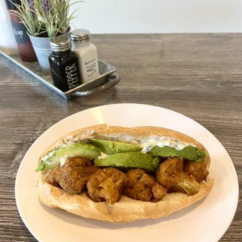 uniQue bite eatery - Cali-flower sandwich - New American Near Me - Indio, California uniQue bite eatery - Cali-flower sandwich - New American Near Me - Indio, California