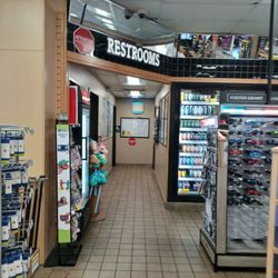 Love's Travel Stops & Cou