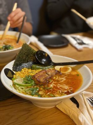 Silverlake Ramen by null