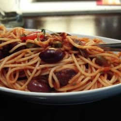 Olivi - Spaghetti puttanesca 8€
