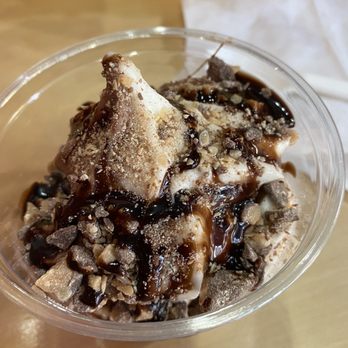 Pop Pop Hurray - Sundae - Popcorn Shops Near Me - Ferguson, Missouri