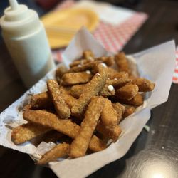 Love Letter Pizza & Chicken - Zucchini Sticks
