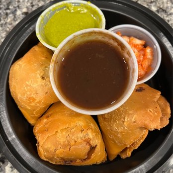 Chef Prasad - Samosa includes cilantro and sweet chutney - Indian Near Me - New Canaan, Connecticut