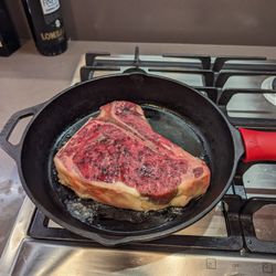 Paisanos Butcher Shop - Dry aged porterhouse