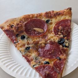 Pie For the People NW - Solid slices in the middle of the pass, the roasted garlic is so good!