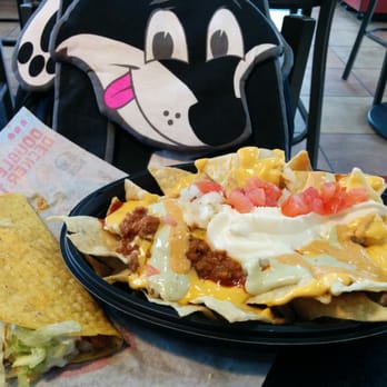 Taco Bell - Nachos Bell Grande and Crunchy Taco - Fast Food Near Me - Wilmington, Delaware Taco Bell - Nachos Bell Grande and Crunchy Taco - Fast Food Near Me - Wilmington, Delaware