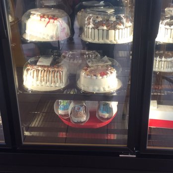 Dairy Queen - Variety of ice cream cakes - Fast Food Near Me - San Juan, Texas