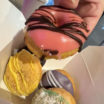 Lil' Funky Donuts - MINI DONUTS - Donuts Near Me - Portland, Oregon Lil' Funky Donuts - MINI DONUTS - Donuts Near Me - Portland, Oregon